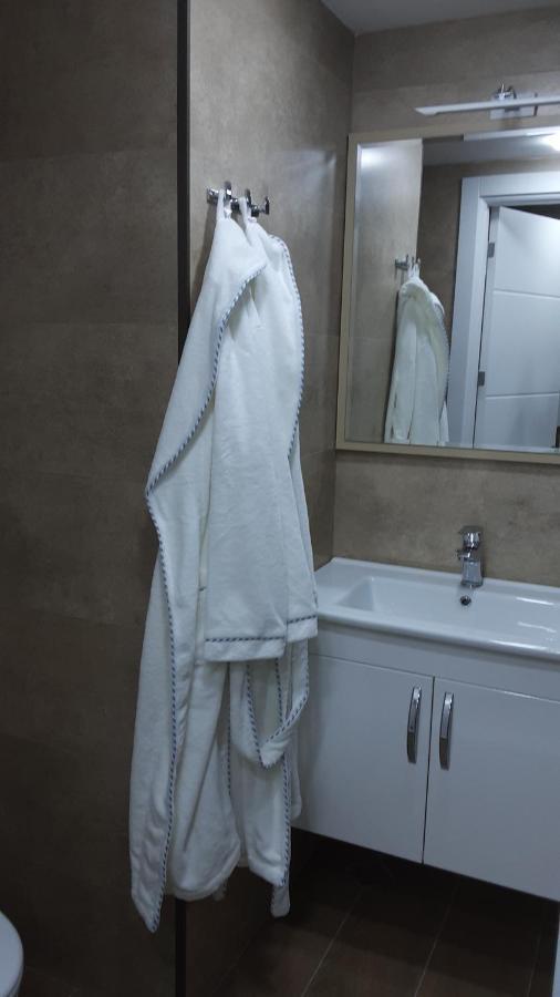 Apartamento Sea Breeze In Batumi Exterior foto