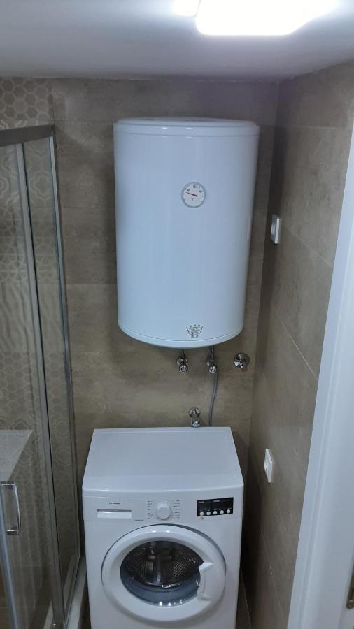Apartamento Sea Breeze In Batumi Exterior foto