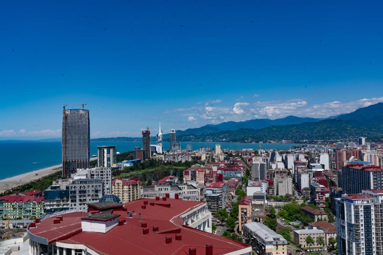 Apartamento Sea Breeze In Batumi Exterior foto