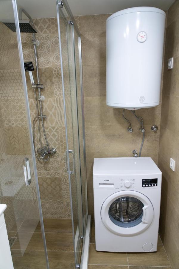 Apartamento Sea Breeze In Batumi Exterior foto