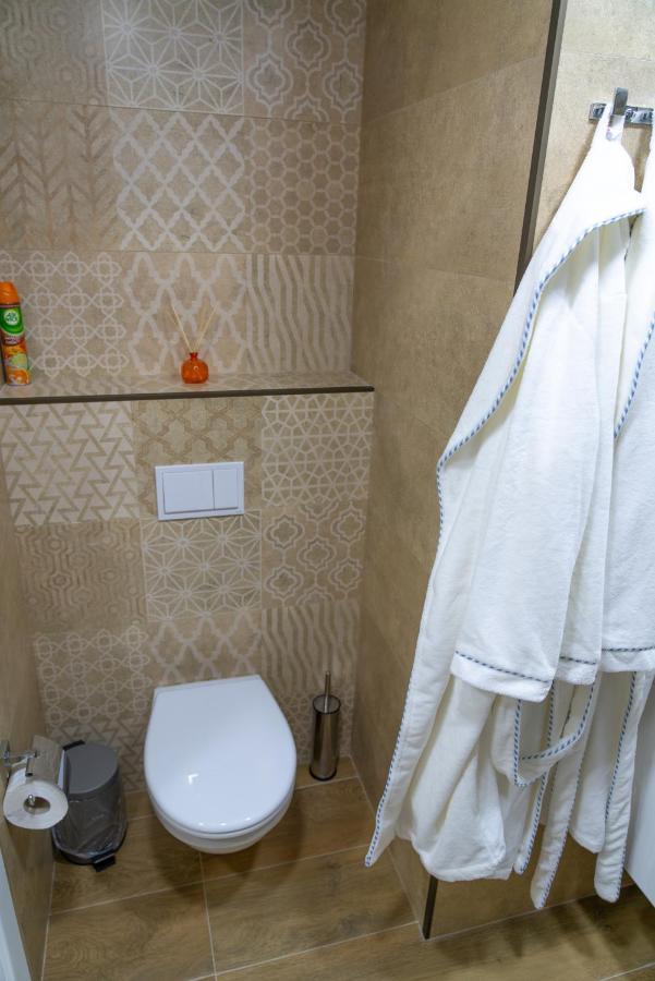 Apartamento Sea Breeze In Batumi Exterior foto