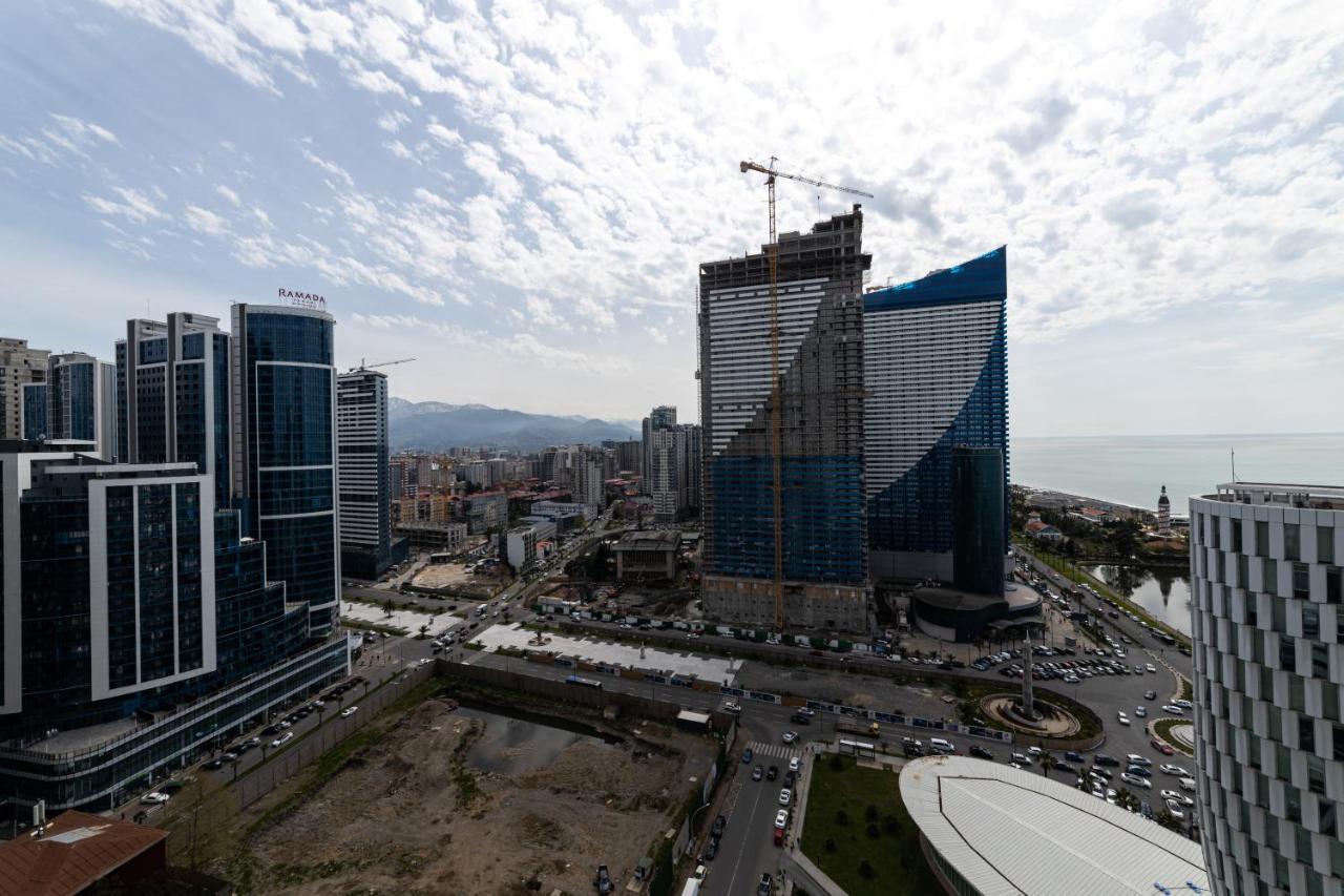 Apartamento Sea Breeze In Batumi Exterior foto