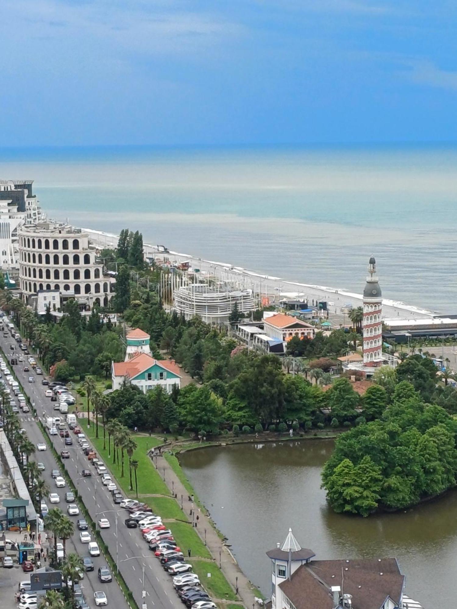 Apartamento Sea Breeze In Batumi Exterior foto